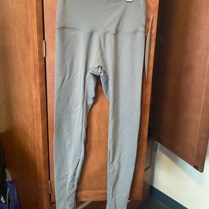 Wearmello leggings